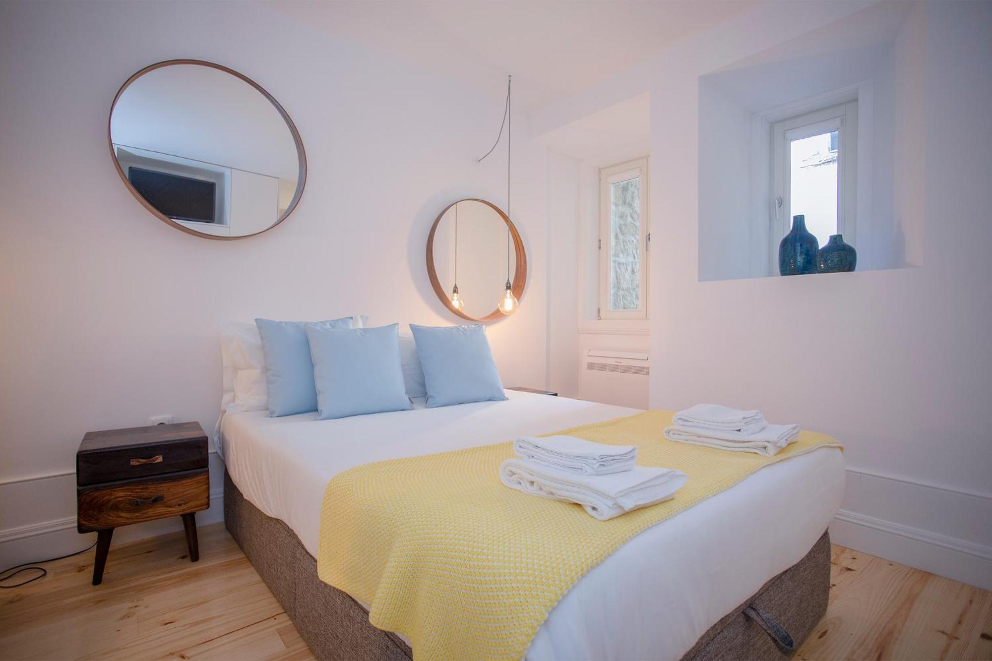 Liiiving In Porto - Clerigos Terrace Apartment Екстер'єр фото